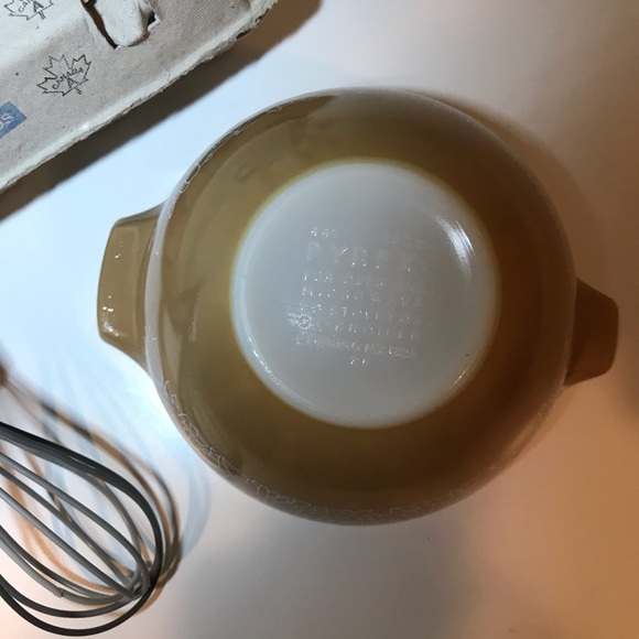 Vintage Woodlands Pyrex Cinderella Bowls - Picture 11 of 11